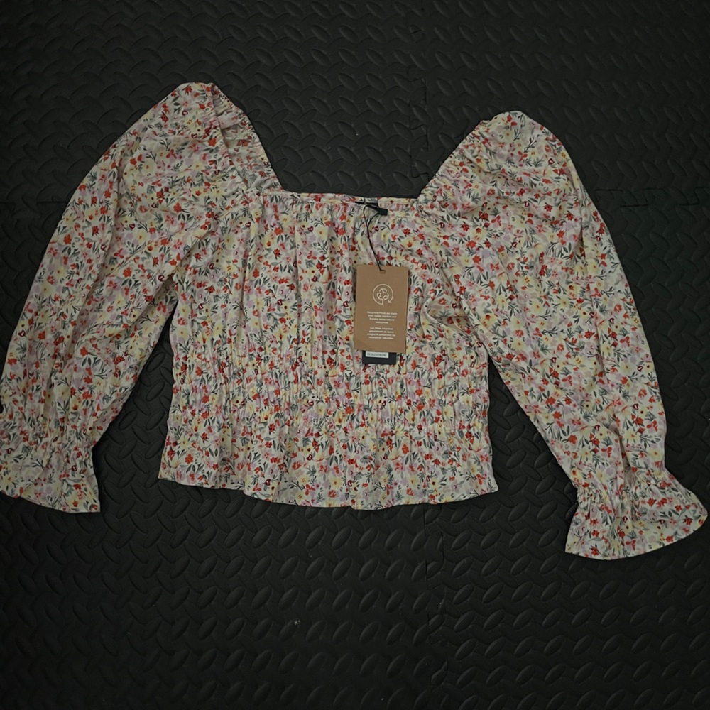 Floral crop blouse